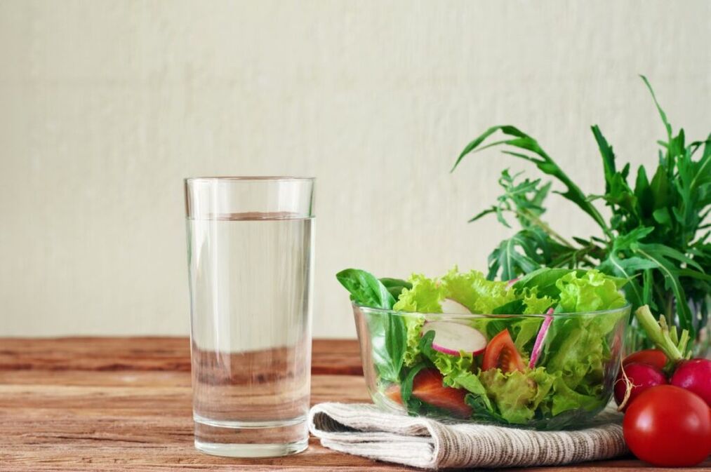 Питьевая вода перед едой - суть ленивой диеты
